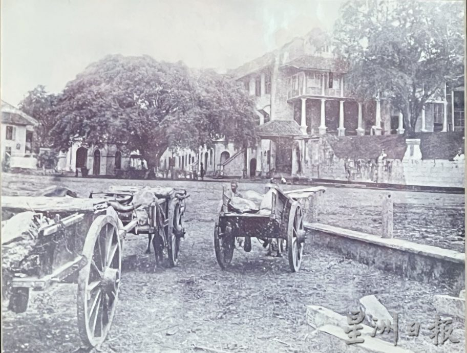 (古城第二版主文)【带你去找爱】:旧照片的爱