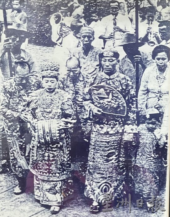 (古城第二版主文)【带你去找爱】:旧照片的爱