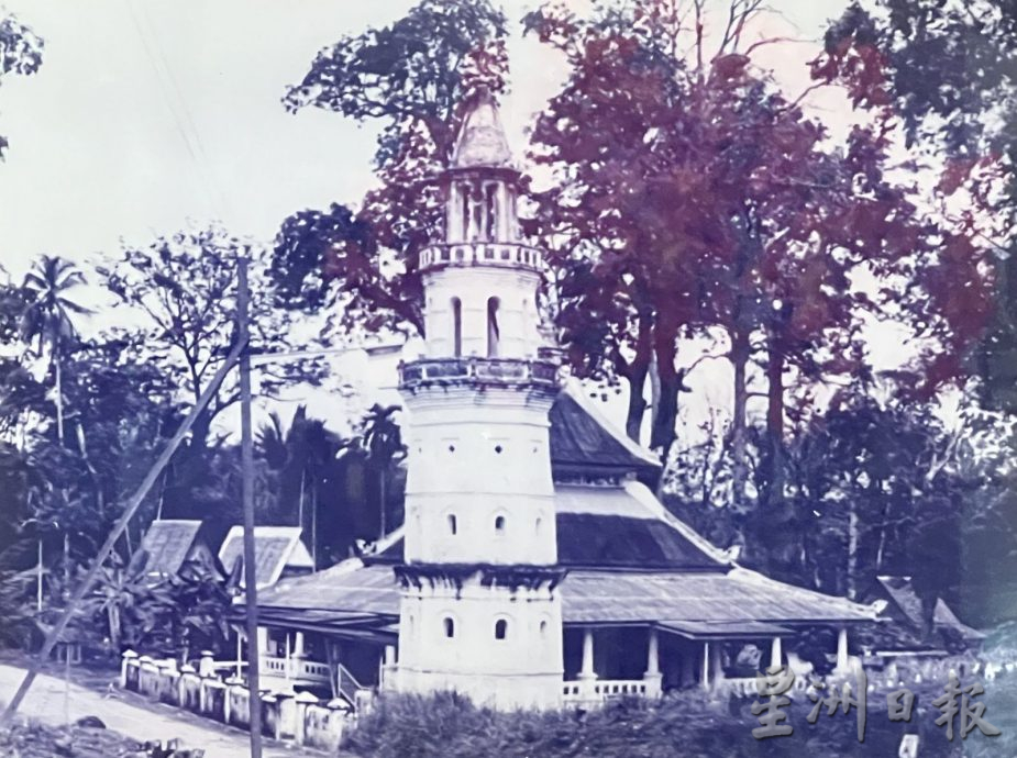 (古城第二版主文)【带你去找爱】:旧照片的爱