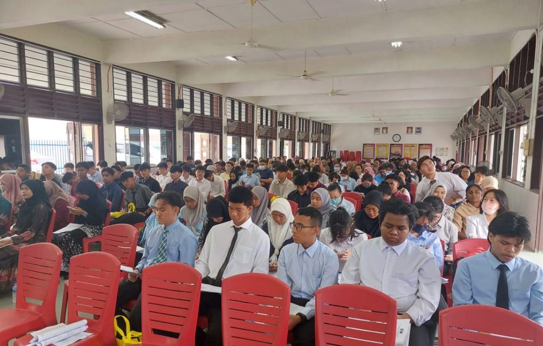 (古城第四版主文)21岁以下符合资格依然可重返校园报读中六