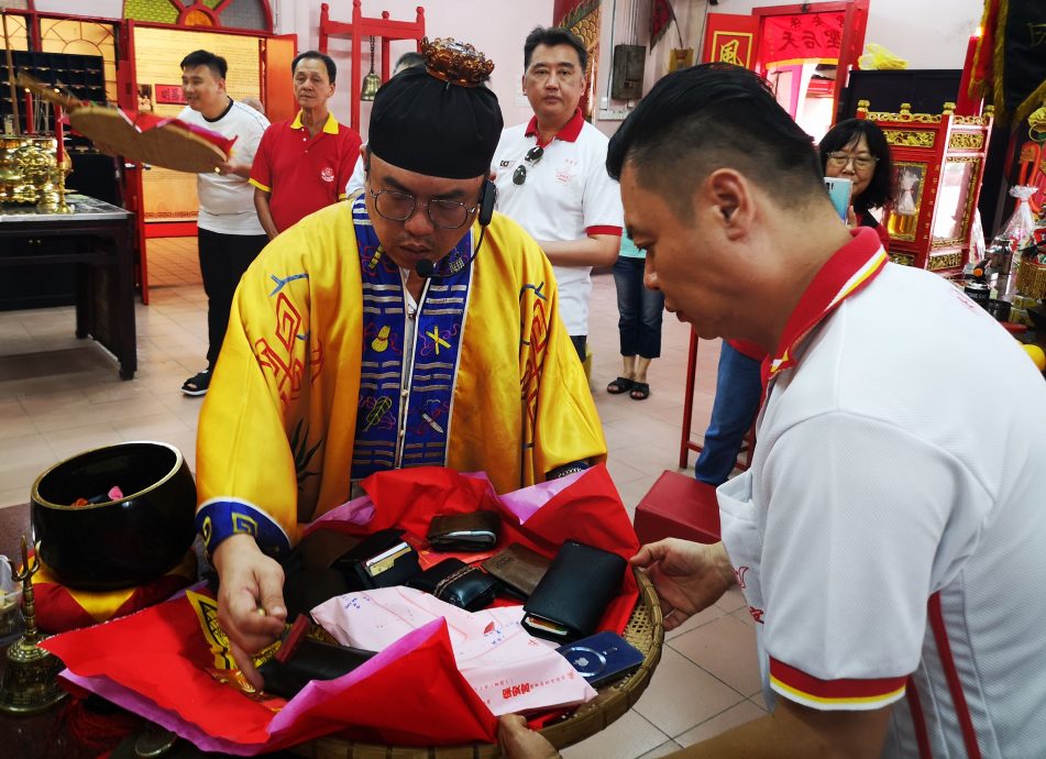 （古城第四版主文）保安宫6天庆祝座主三坪祖师圣诞千秋庆典逾千人参与