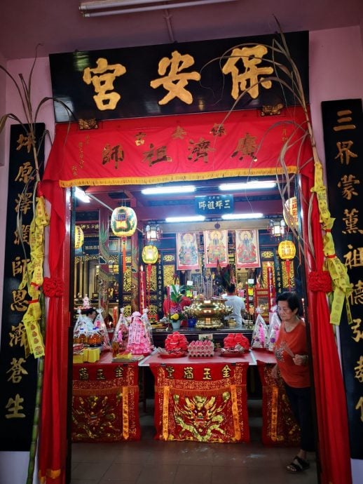 （古城第四版主文）保安宫6天庆祝座主三坪祖师圣诞千秋庆典逾千人参与