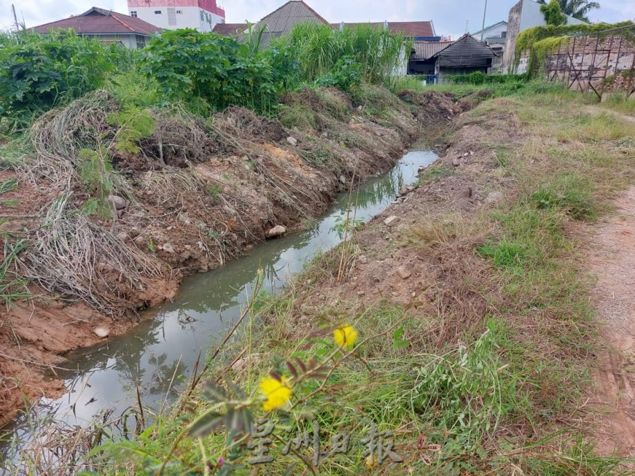 (古城第四版主文)古务第三路土沟重见天日