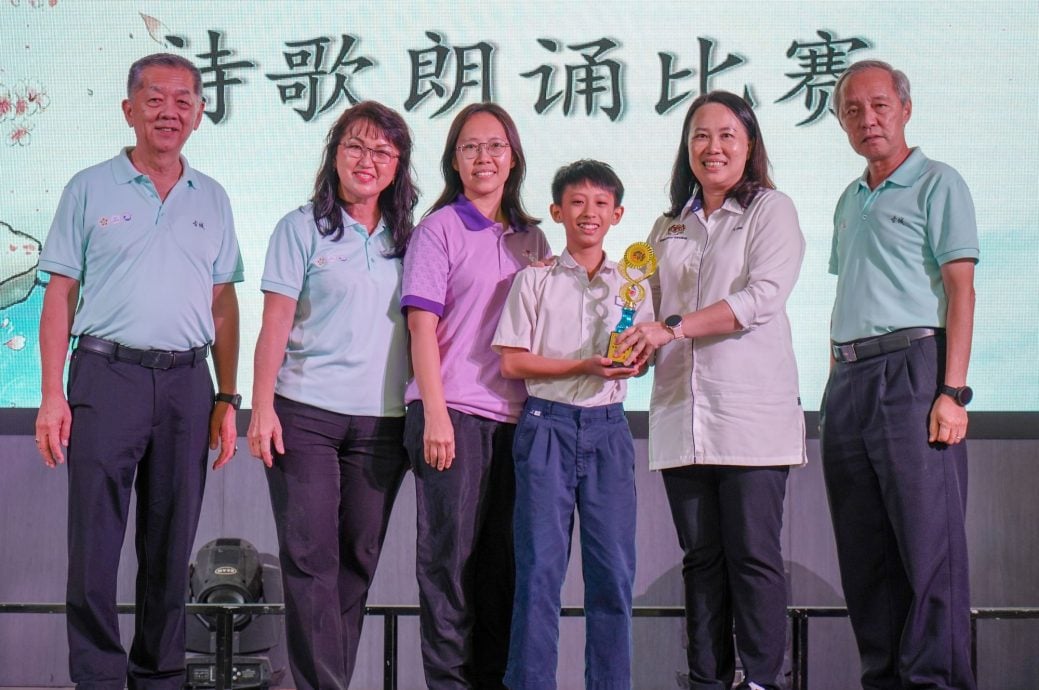 （古城第四版主文）马六甲小学华文嘉年华闭幕 晋巷华小获得总冠军