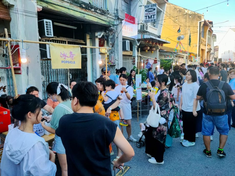 (大北马)主文/名英祠开放日