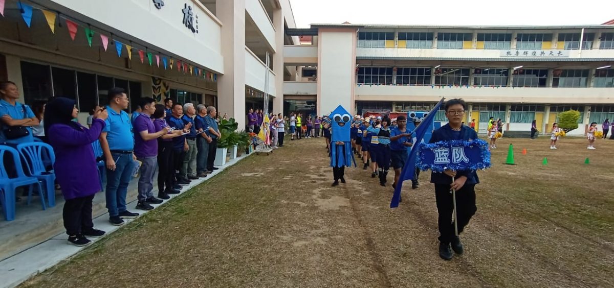 （大北马）北海励华学校运动会各队设计不同吉祥物出场