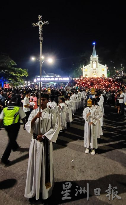 (大北马)圣安纳教堂主保日烛光游行