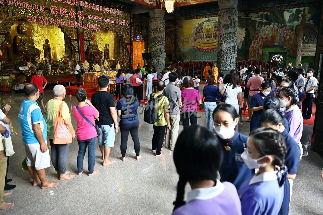 (大北马)泰佛陀手臂舍利供奉极乐寺,今开放一天供善信瞻仰顶礼