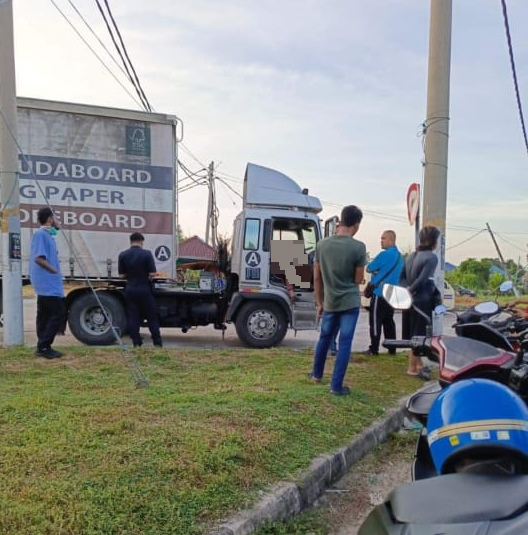 （大北马）罗里司机 疑身体不舒服 毙命于座驾