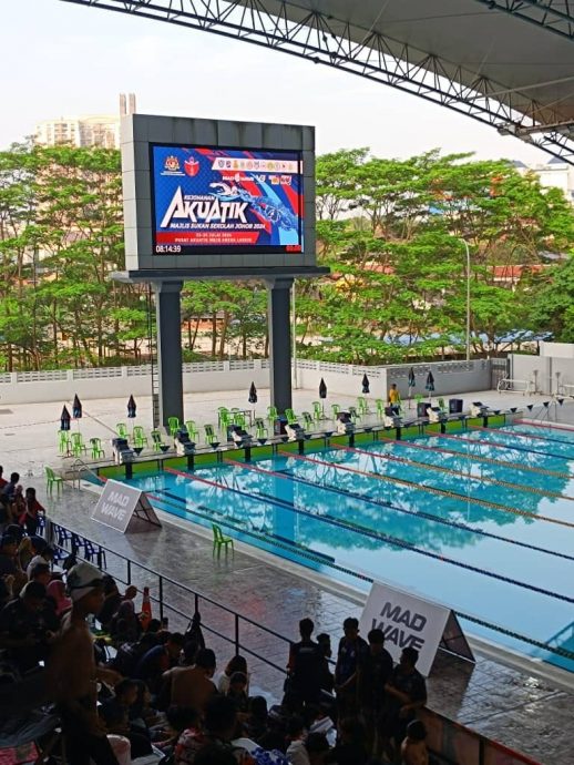 (已签发)全国:柔学联泳赛后发烧吐泻 30学生紧急送院就医