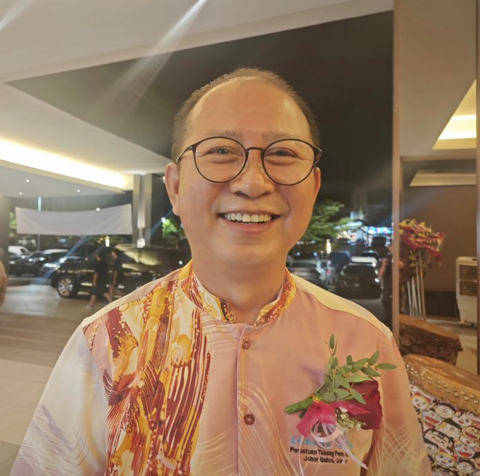 (已签发)柔:为阻工人涌往新加坡 罗健明:新山建筑业高薪留人