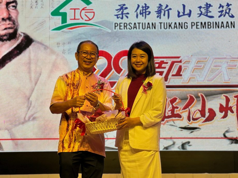 (已签发)柔:为阻工人涌往新加坡 罗健明:新山建筑业高薪留人