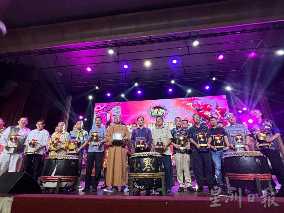 亟需扩建会所购车载送学员,峇龙狮协会发动筹款