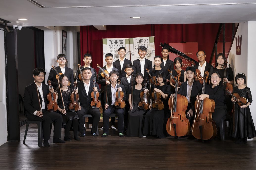 (已签发)柔:封底特稿:《作曲家时光机》音乐会结合多元艺术,展现音乐家故事