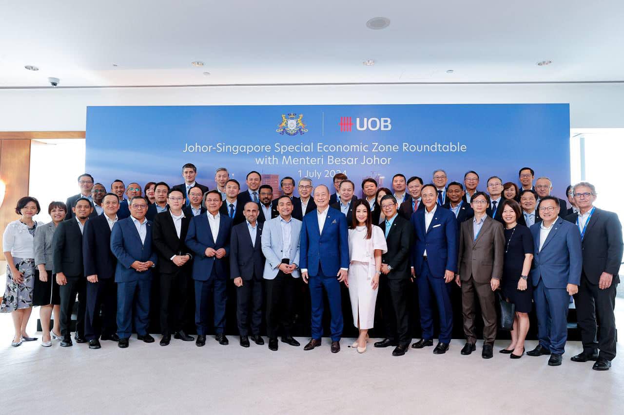 (已签发)柔:柔州政府与新方圆桌会议 大臣:柔新经济特区将如深圳般成功