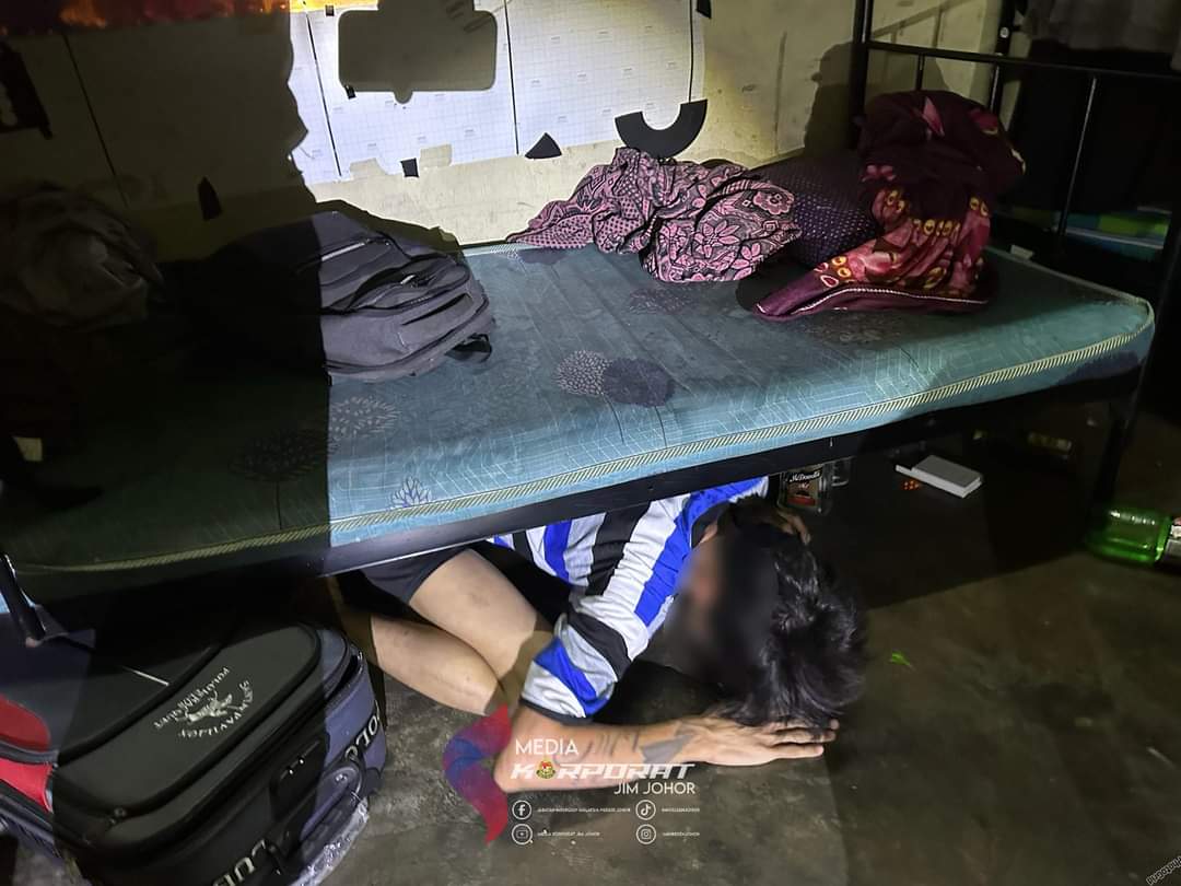 (已签发)柔:柔移民局3地展开执法行动 逮捕86非法移民1本地男子