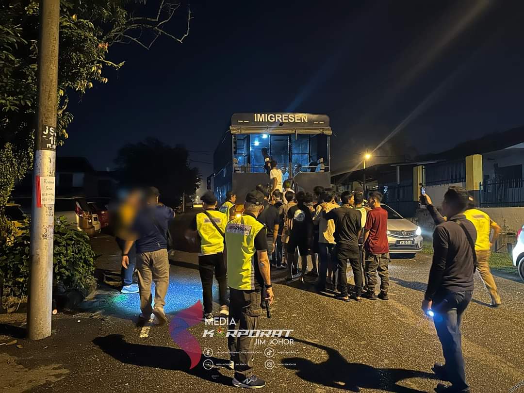 (已签发)柔:柔移民局3地展开执法行动 逮捕86非法移民1本地男子