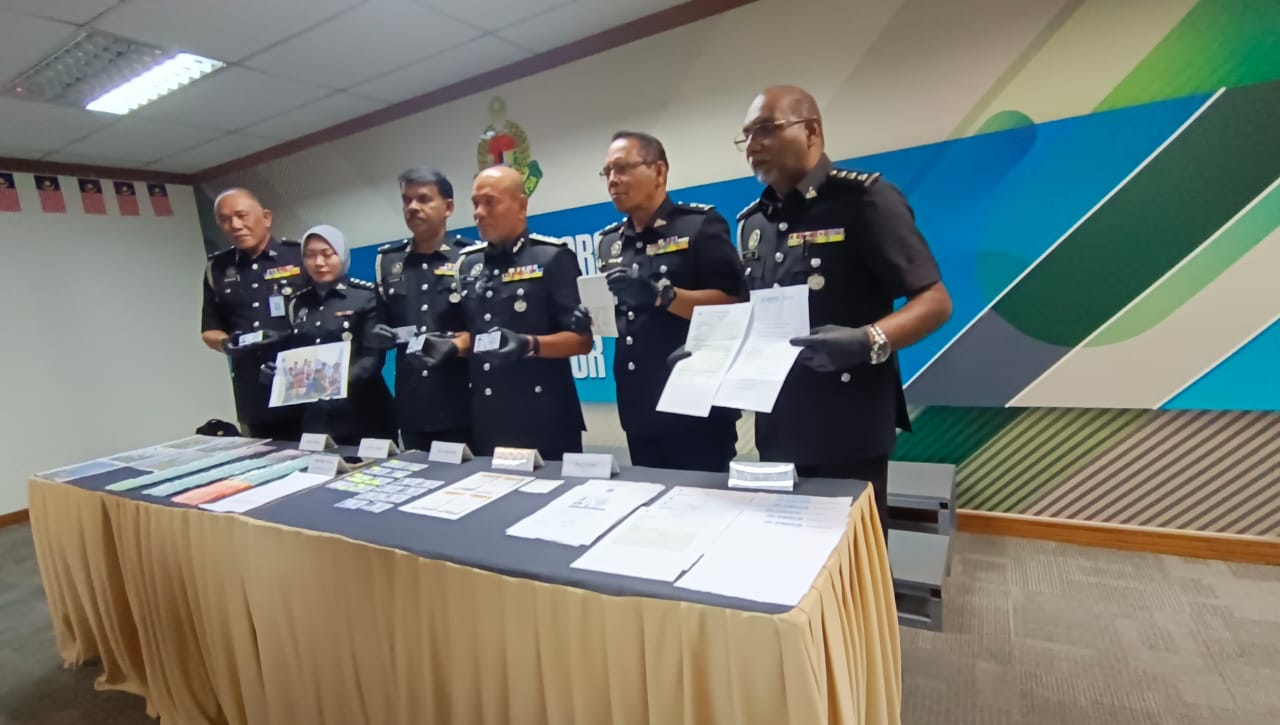 （已签发）柔：柔移民局捕10人 捣毁移民中转站及证件伪造集团 