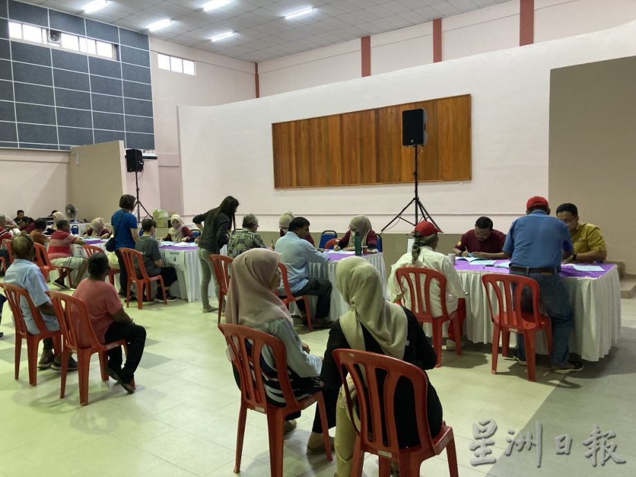 （已签发）柔：**版三头**三合港589灾民时隔逾一年 领水灾维修房屋援助金