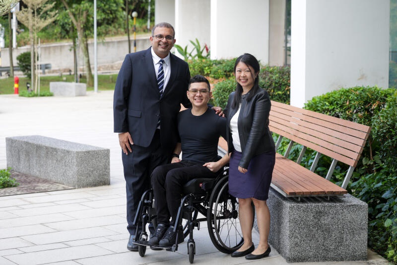 （已签发）柔：狮城二三事：外劳腹遭重砸险丧命  住院7年换肠重生