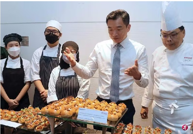 (已签发)柔:狮城二三事:昆虫食品登新加坡餐桌 标签指导原则料明年出炉