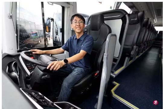 （已签发）柔：狮城二三事：月薪5000新元聘巴士司机，吸引超过1400人应聘