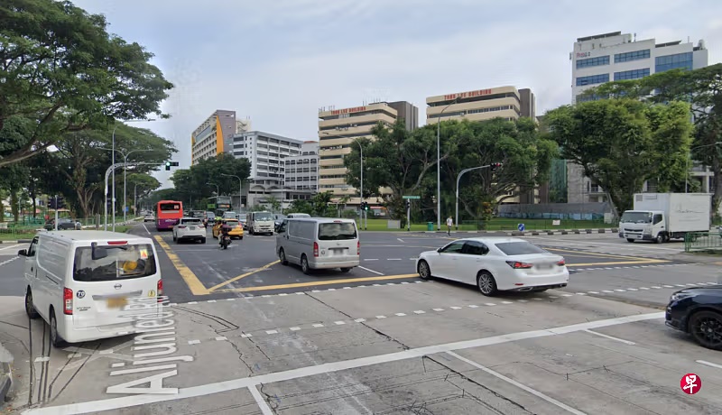 (已签发)柔:狮城二三事:未留意路况撞死摩托车骑士 男子判监18周吊牌8年