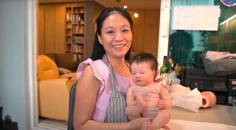 (已签发)柔:狮城二三事:狮城妇制仿真婴儿 一个要价近3万令吉