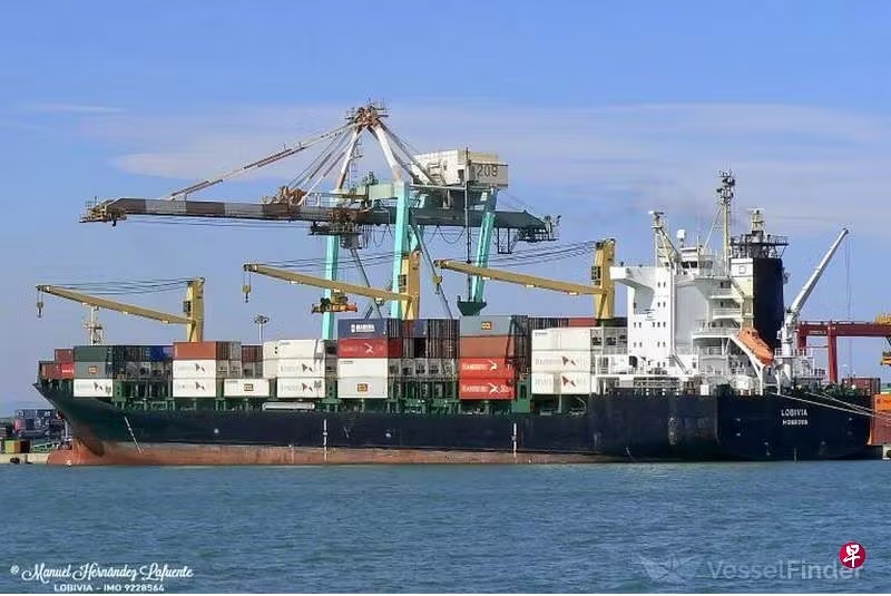 (已签发)柔:狮城二三事:狮城集装箱船亚丁湾被袭 起火燃烧但船员无恙