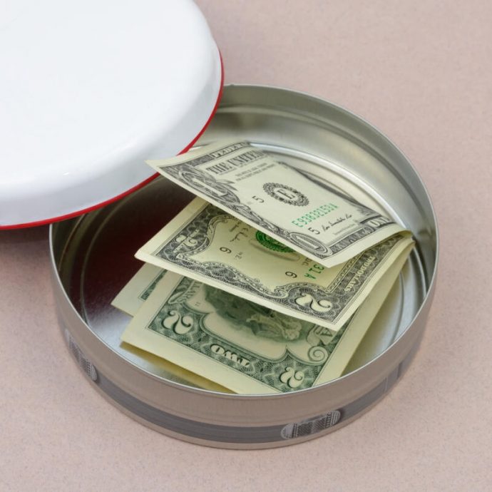 （已签发）柔：狮城二三事：藏饼干盒塑料袋  印男携逾51万令吉入境狮城