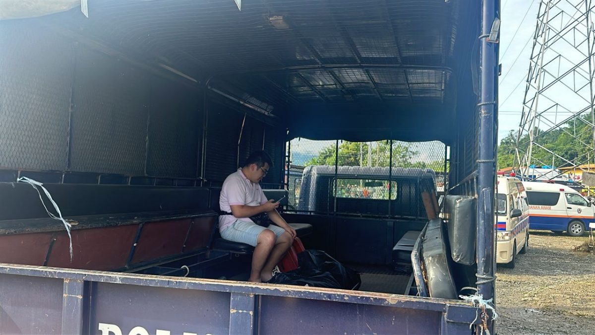 (水灾)与丈夫涉水而过被洪水冲走 37岁华妇遗体寻获