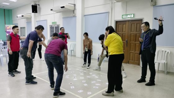 多元感官投入,学习效果越好 老师进入体验式“玩中学”