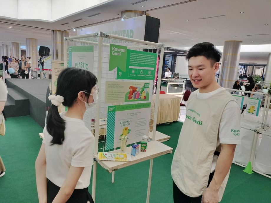 me04主文-大都会-雪州环境嘉年华(介绍其中3个工作坊)/8图(选下4-5张)
