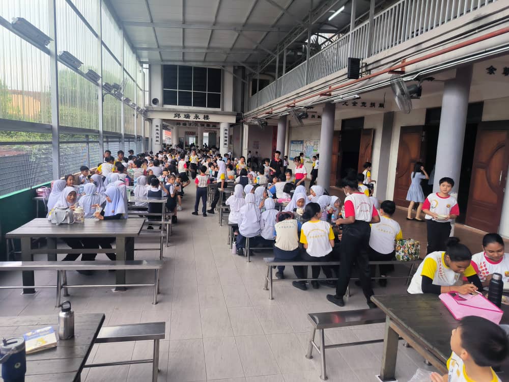 12/8大都会/《校园我董》:巴生中路镇中华国民华小董事长邱尔助