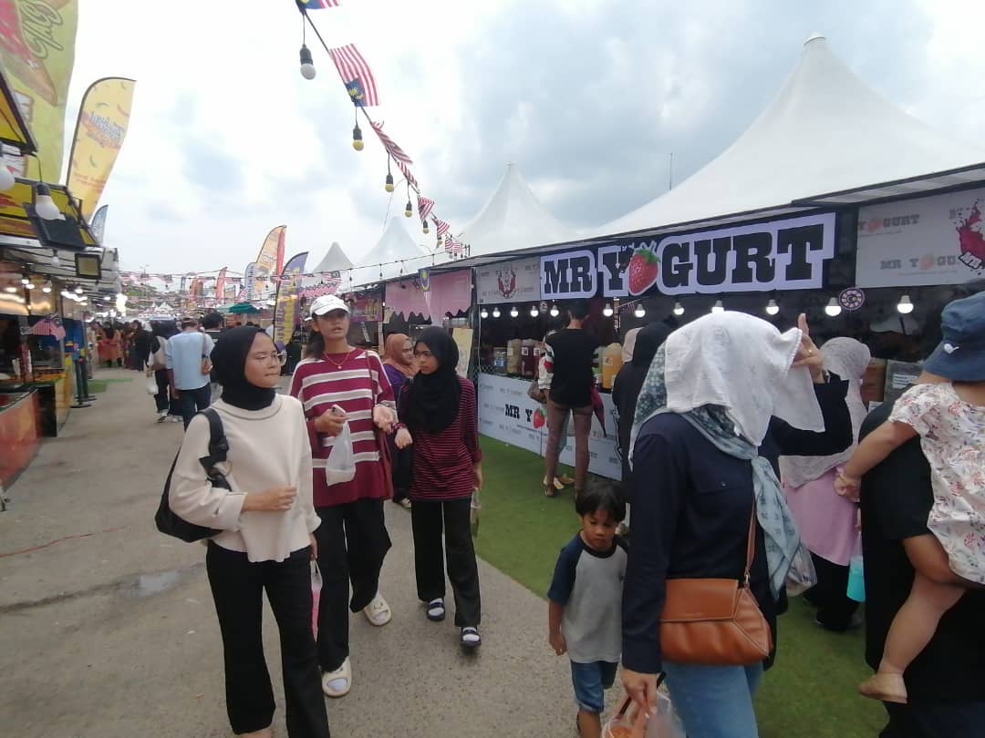 4特色市集同步举办,关丹人迎国庆好热闹!