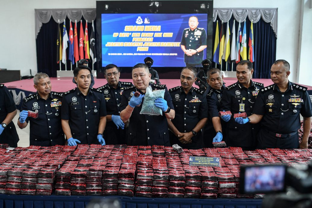 6旬新国男在马运营毒品集团 千万毒品藏女儿店屋