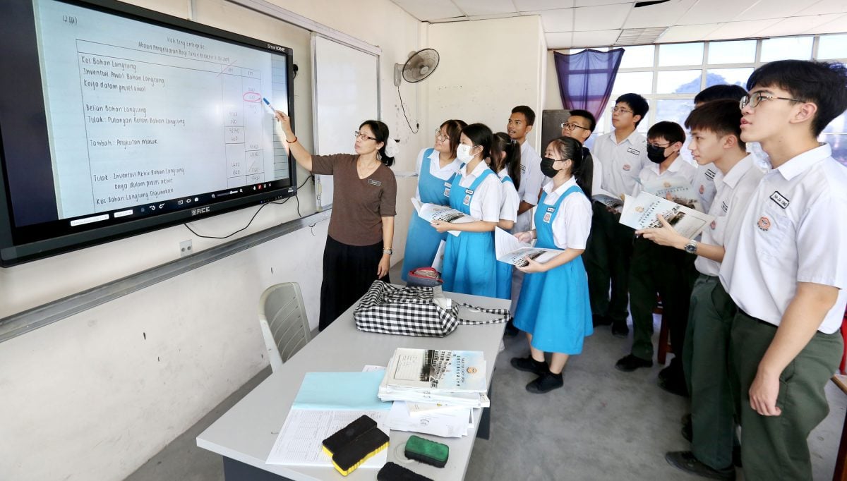 ★8月31日刊登/大霹雳封底主文/【华中现在未来】/育才华中不断提升软硬体设备 百年老校续绽放璀璨