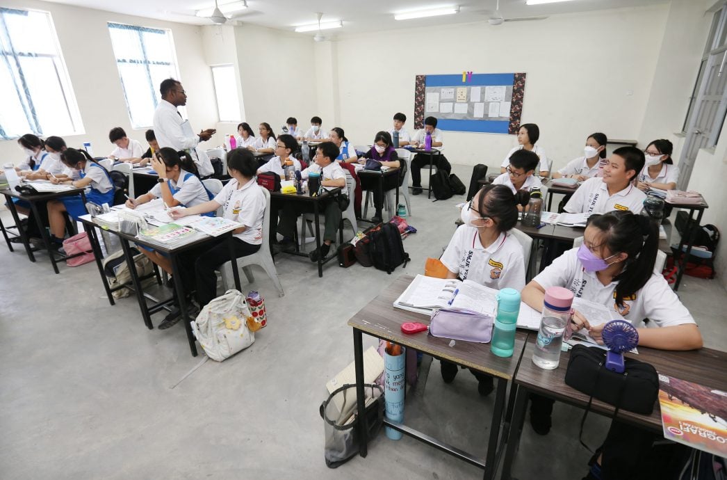 ★8月31日刊登/大霹雳封底主文/【华中现在未来】/育才华中不断提升软硬体设备 百年老校续绽放璀璨