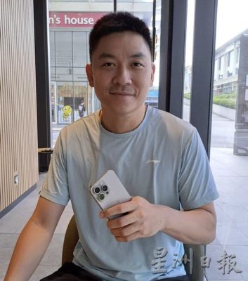 【8.13国际左撇子日/02】左撇子打羽球,真的占尽先机绝杀对手?