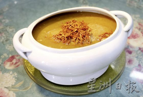 【绝味山城之玉润猪圆/01】怡保鸿图酒楼●猪肚鸡,是汤又是菜,一菜两吃