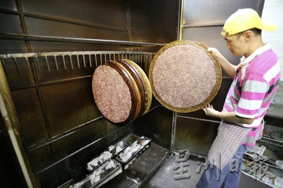 【绝味山城之玉润猪圆/02】李荣记肉干●钢柜晾肉+炭火烧烤,烤出焦香绝味肉乾