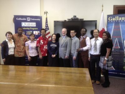 【聋人维权/01】聋人权益被漠视,他们的正义谁来伸张?