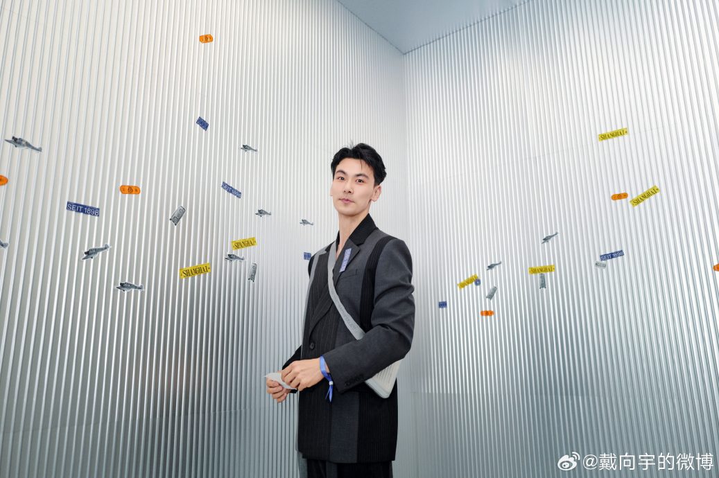 三字男星卷李易峰嫖娼事件 狗仔放音频揭戴向宇被查