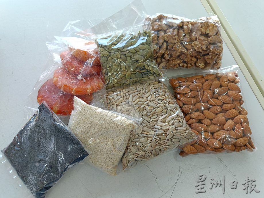 东:中秋月饼原材料普遍涨价 牛油价大涨 今年吃贵上海月饼