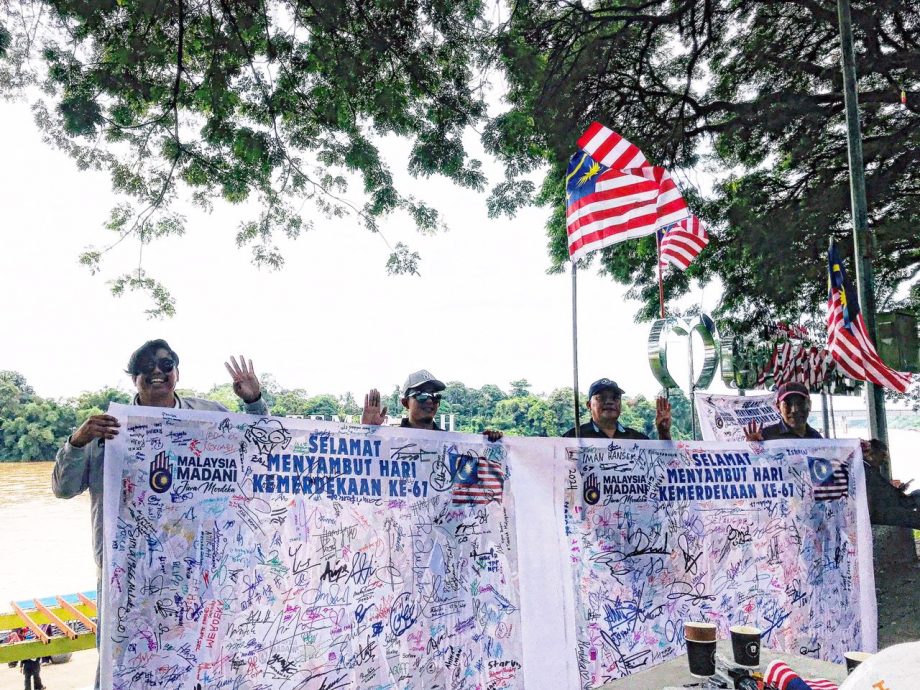 东:公青团“人民独立誓约”活动,成功收集到将近1000个签名