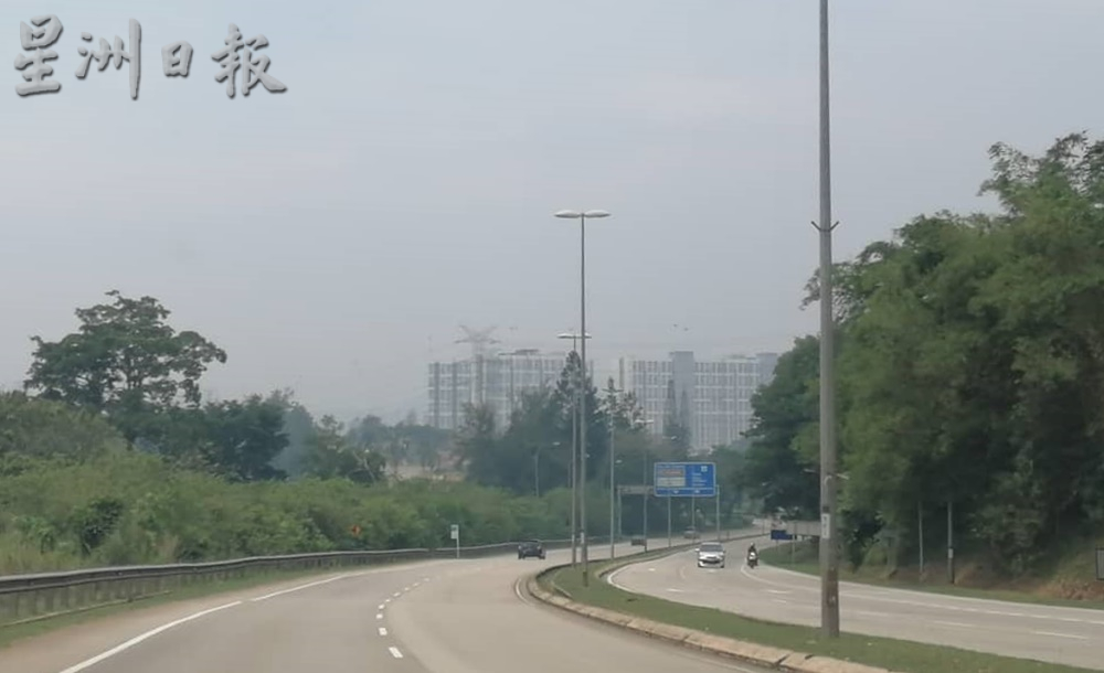 东:关丹烟霾笼罩