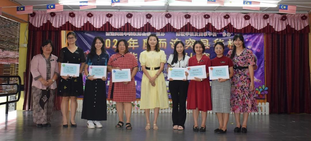 东:吴思亿:唱歌磨练语言能力 提升表达力和自信
