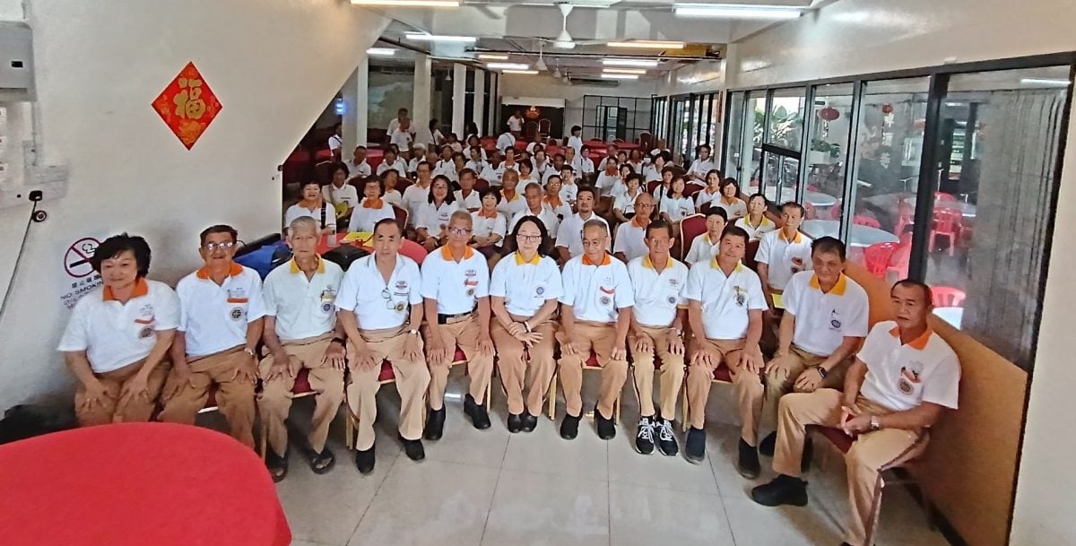 东:马来西亚中华外内丹功学会东彭区会召开第13届会员大会暨改选2024-2027年(第14届)理事与中央代表大会,原任理事长汤闰添众望所归,再次蝉联区理事长一职。