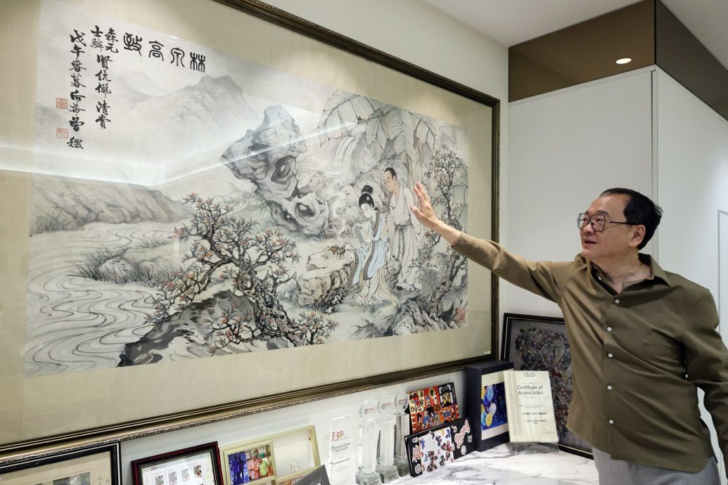 书画家彭士驎《翠园书画集》 810在霹雳女中办推介礼