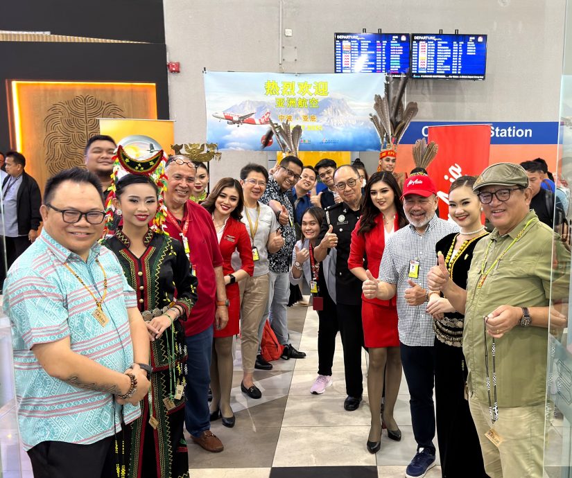 亚航宁波-亚庇新航线开通 首航179乘客抵达